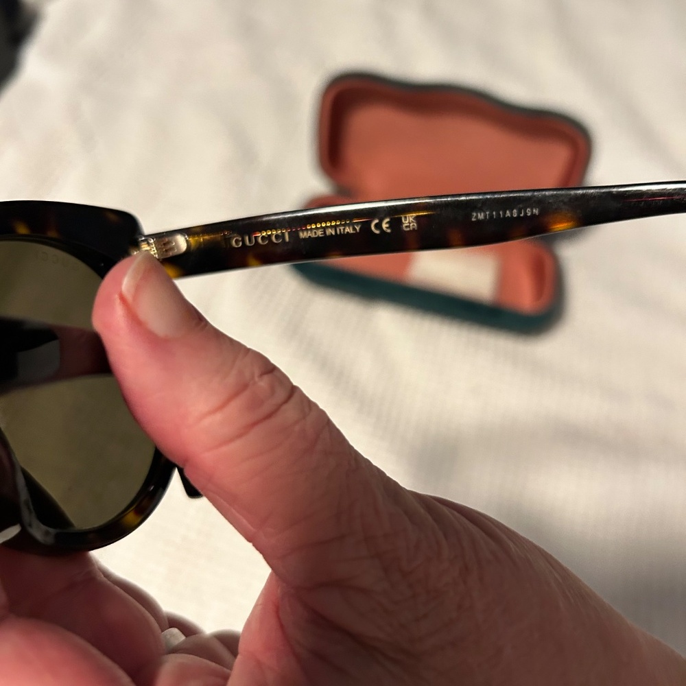 Gucci sunglasses - Picture 4 of 4